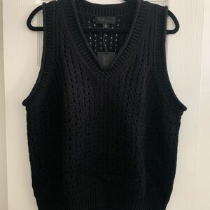 Black Knit Sleeveless Sweater Vest